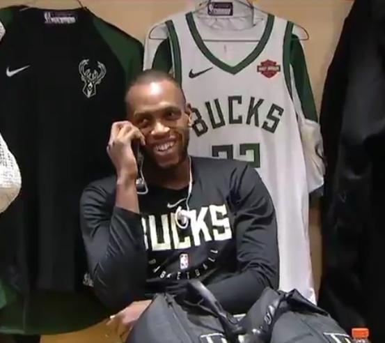 “混合脸谱”挑战来袭🔥是什么照片让小图拉姆笑出屏...（混合脸谱挑战上线：哪张照片让小图拉姆笑翻屏幕？）