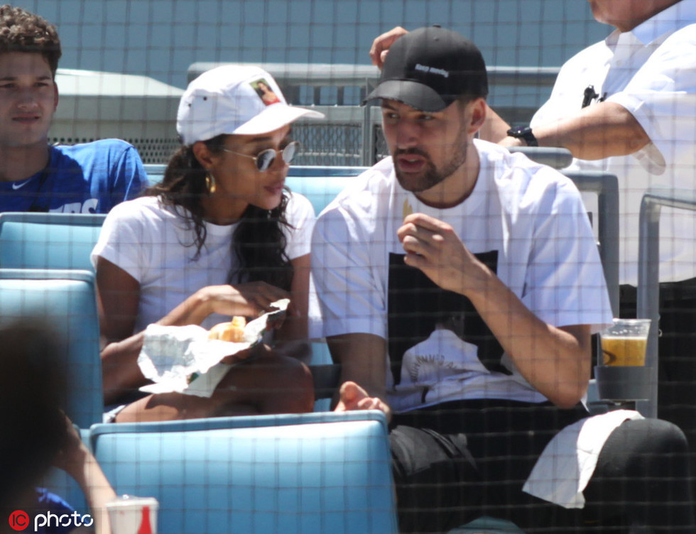 女子篮球联赛赛季最佳球员候选（女篮联赛本赛季最佳球员提名名单）