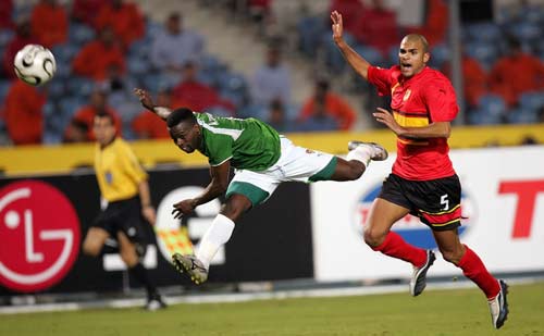 拜仁官方：阿芳和伊藤洋辉参加部分合练，穆西亚拉单独训练（拜仁通报：阿芳、伊藤洋辉参与部分合练，穆西亚拉继续单独训练）