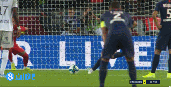 足坛巫术大作战：有球队靠癞蛤蟆夺欧冠，姆巴佩有黑魔法？（足坛玄学大乱斗：有队靠癞蛤蟆符问鼎欧冠，姆巴佩也有神秘加持？）