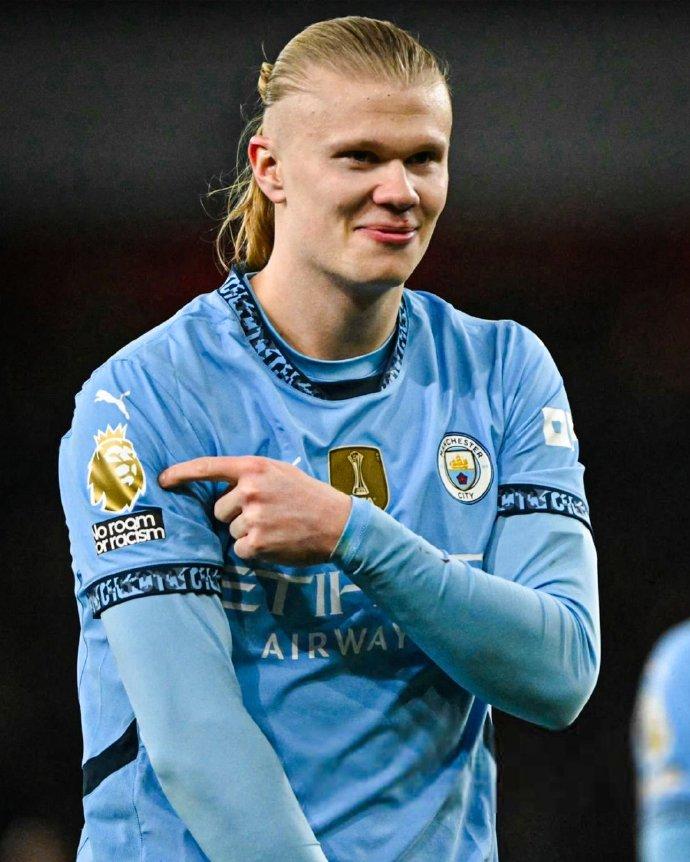 本赛季云南玉昆主场场均观众超2.2万人，带动直接消费2.3亿元（云南玉昆本季主场场均观众超2.2万，直接拉动消费约2.3亿元）