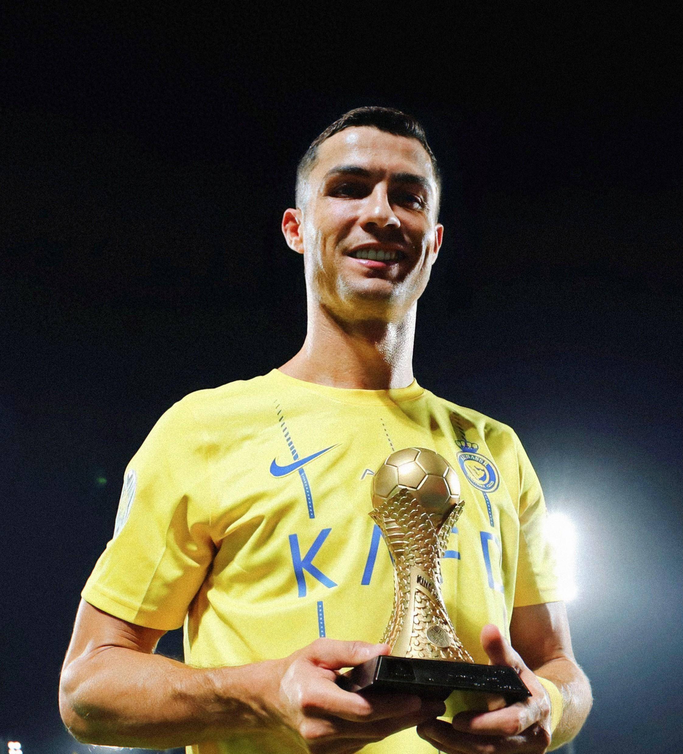 斯帕莱蒂：弗拉霍维奇会缺阵两三个月；我们要赢而且踢得漂亮（斯帕莱蒂：弗拉霍维奇将伤停两到三个月，我们要取胜且踢得精彩）