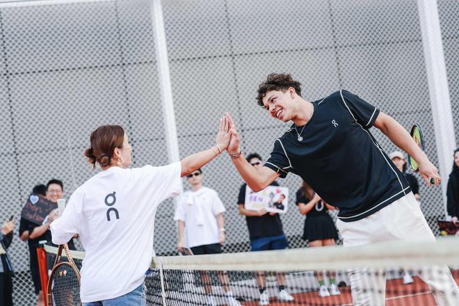 在风口浪尖 在风口浪尖